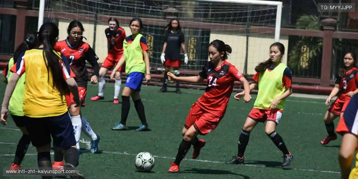 💻专业解说 + 实时互动，全球球迷同频狂欢！💥